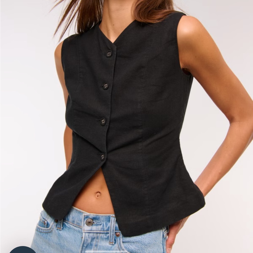 Abercrombie & Fitch Linen-Blend Button-Through Vest